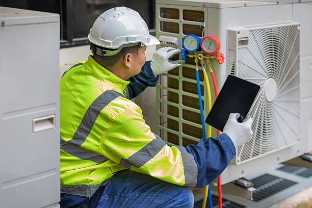 Professional Hvac Installation technician working in Alexandria, AL